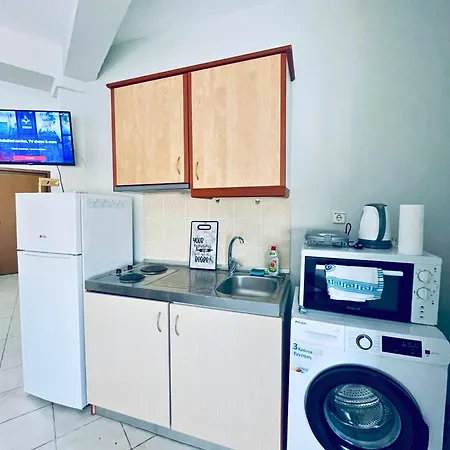 G&g * سالونيك